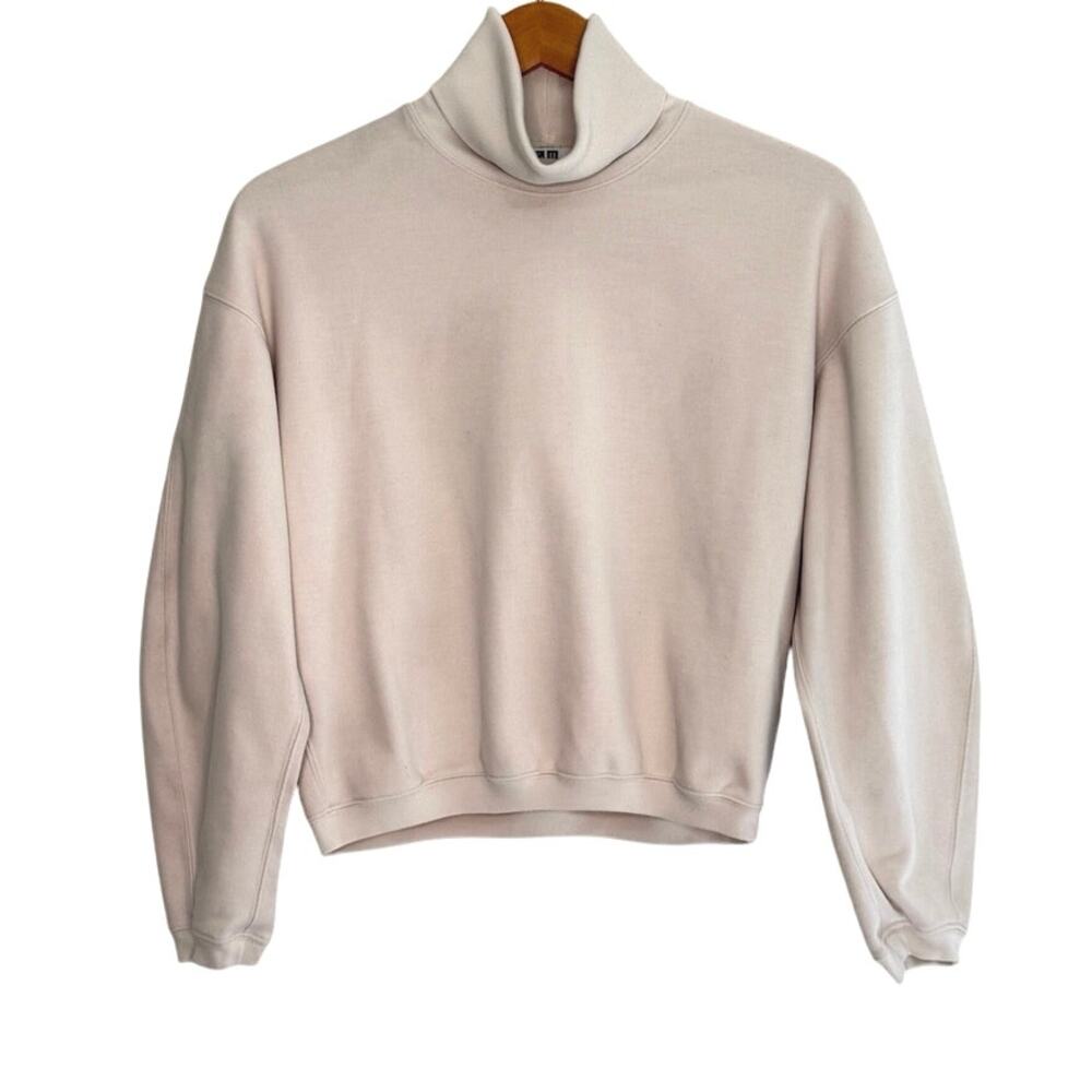Uniqlo turtleneck top size small cream